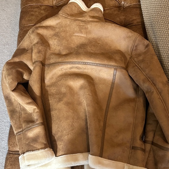 Urban Outfitters Cream Shearling Jacket - Picture 4 of 5